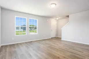 1327 Mackey Dr, South Bend, IN 46614 - Photo 3