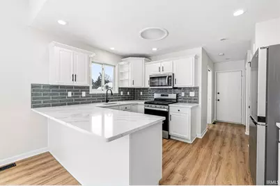 33906 Sumerset Lane, New Carlisle, IN 46552 - Photo 11