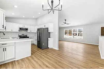 23113 Montrose Park Drive S, Elkhart, IN 46514 - Photo 7