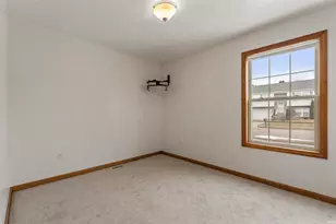 401 Sutton Ave, Kouts, IN 46347 - Photo 19