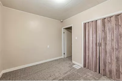 209 E Borely Avenue, Mishawaka, IN 46545 - Photo 13