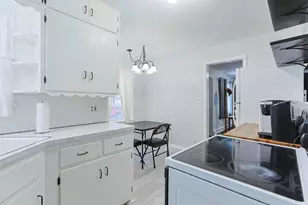 809 E Donmoyer Ave, South Bend, IN 46614 - Photo 7