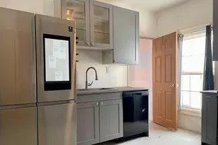 918 W 4th St, Mishawaka, IN 46544 - Photo 11