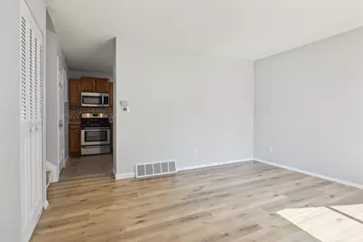 1529 Hampton Court, Mishawaka, IN 46544 - Photo 5