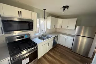 518 S Falcon St, South Bend, IN 46619 - Photo 9