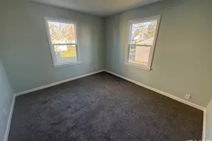 518 S Falcon St, South Bend, IN 46619 - Photo 7