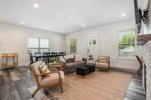 922 N Hill St, South Bend, IN 46617 - Photo 9