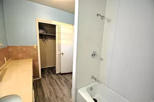 605 S 7th St, Goshen, IN 46526 - Photo 13