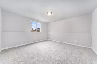 50719 Hunters Edge Dr, Elkhart, IN 46514 - Photo 11