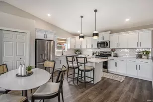 50719 Hunters Edge Trail, Elkhart, IN 46514 - Photo 19