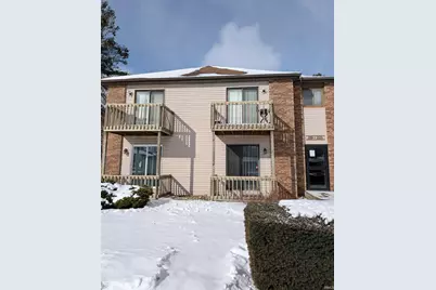 219 E Clarinet Boulevard, Elkhart, IN 46516 - Photo 1
