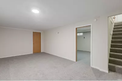 53160 Nadine Street, South Bend, IN 46637 - Photo 17