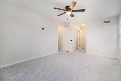 519 E Johnson Road, South Bend, IN 46614 - Photo 15