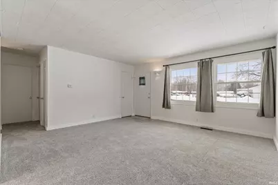 1225 Manchester Drive, South Bend, IN 46615 - Photo 5