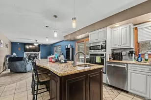 51170 Whitewater Ln, South Bend, IN 46628 - Photo 11