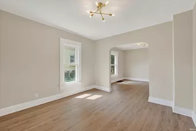 1434 E 4th Street, Mishawaka, IN 46544 - Photo 5