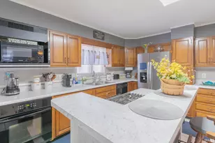 140 Manchester Dr, Mishawaka, IN 46544 - Photo 11