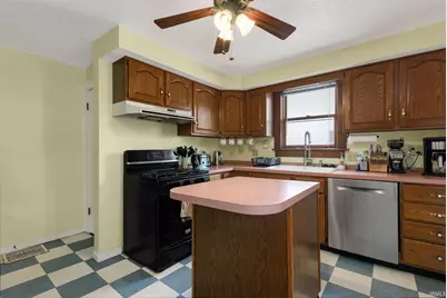 822 E Irvington Avenue, South Bend, IN 46614 - Photo 11