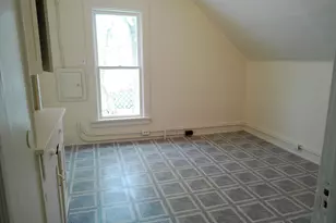 1619 Leer St, South Bend, IN 46613 - Photo 9