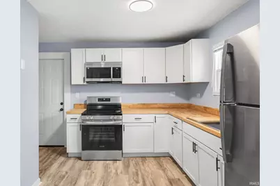 215 E Broadway Street, Mishawaka, IN 46545 - Photo 5