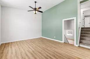 1828 Woodland Dr, Elkhart, IN 46514 - Photo 3