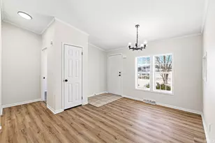 54326 Kerryhaven Dr, Elkhart, IN 46514 - Photo 5