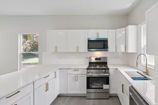 110 S 33rd St, South Bend, IN 46615 - Photo 13