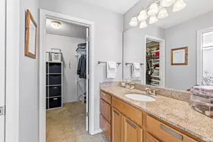 2334 Harwood St, South Bend, IN 46614 - Photo 19