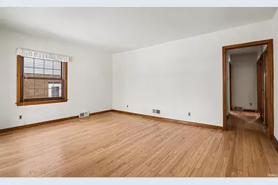 507 Parkovash Avenue, South Bend, IN 46617 - Photo 7
