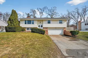 1558 N Bay Dr, Elkhart, IN 46514 - Photo 1