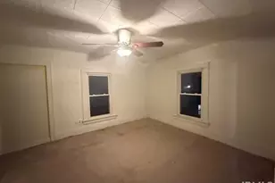 922 Milton St, South Bend, IN 46613 - Photo 9