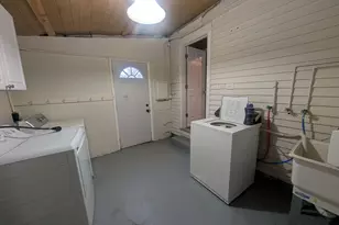 925 Cedar St, South Bend, IN 46617 - Photo 5