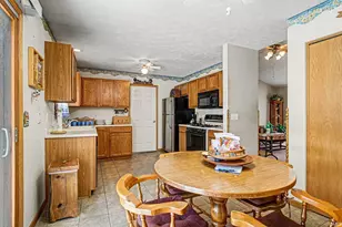 55057 Patrician Park Dr, Osceola, IN 46561 - Photo 7