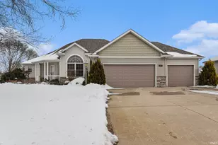 1673 N Summit Dr, La Porte, IN 46350 - Photo 1