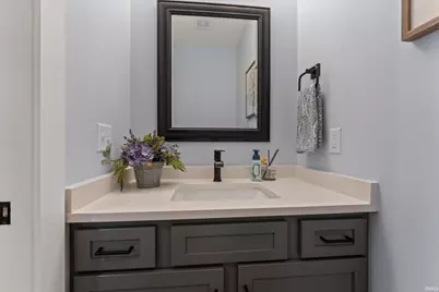 923 N Lawrence Street, South Bend, IN 46617 - Photo 15