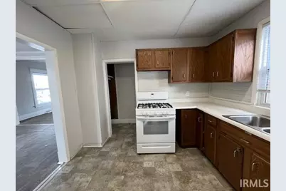 230 E Victoria Street, South Bend, IN 46614 - Photo 13