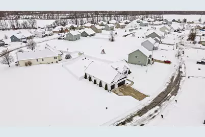 404 W Daybreak Drive, Lakeville, IN 46536 - Photo 27