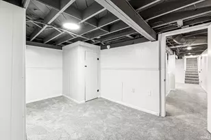 626 E Irvington Ave, South Bend, IN 46614 - Photo 27