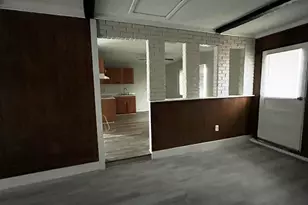 1333 Southlea Dr, South Bend, IN 46628 - Photo 3