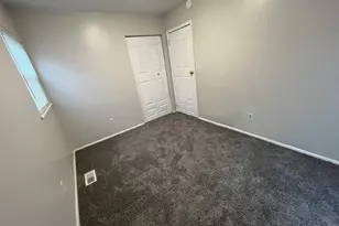 1333 Southlea Dr, South Bend, IN 46628 - Photo 11