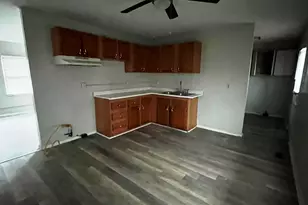 1333 Southlea Dr, South Bend, IN 46628 - Photo 5