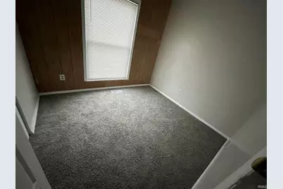 1333 Southlea Drive, South Bend, IN 46628 - Photo 9