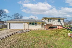 19075 Dresden Dr, South Bend, IN 46635 - Photo 1