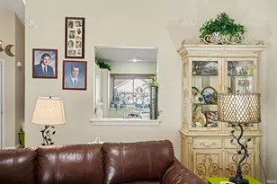 1021 Wheatstone Dr, Mishawaka, IN 46544 - Photo 9