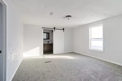 18187 US Highway 6, Syracuse, IN 46567 - Photo 13