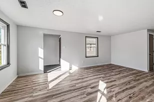 1734 N Elmer St, South Bend, IN 46628 - Photo 5