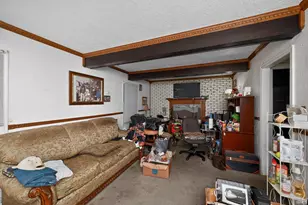 1626 Johnson St, South Bend, IN 46628 - Photo 3