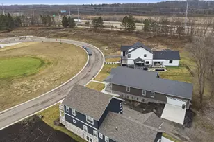 3331 Blarney Dr, South Bend, IN 46628 - Photo 29