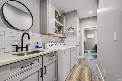 805 N Horizon Drive, Lakeville, IN 46536 - Photo 25