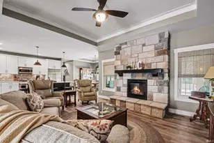 805 N Horizon Dr, Lakeville, IN 46536 - Photo 5